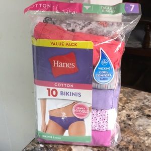 Hanes size 7 package of 10 Cotton Bikinis